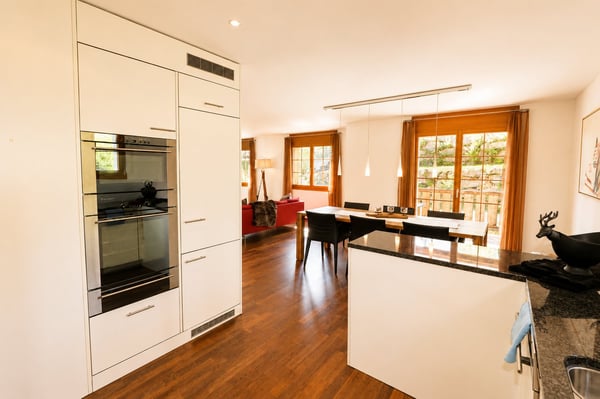 Charmante 3.5-/4.5-Zimmer-Wohnung mit Bergblick in Flims Waldhaus 6
