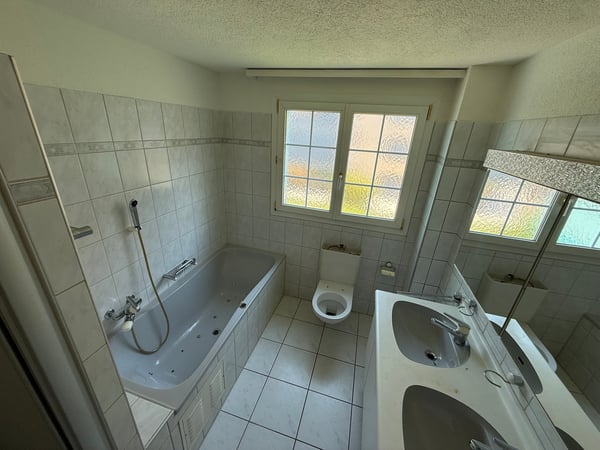Charmante 4-Zimmer-Wohnung im Herzen von Siebnen SZ 13