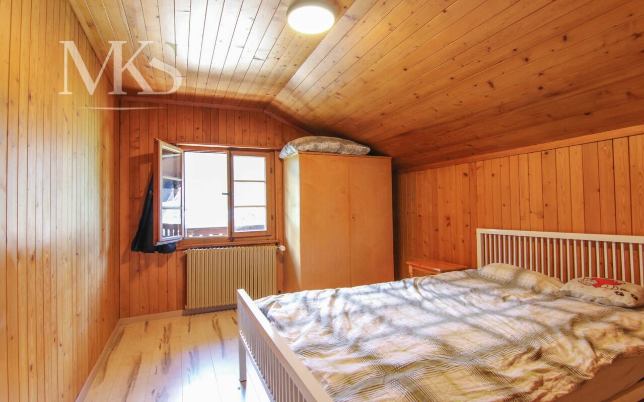 Appartement mansardé confortable directement sur le chemin Goms