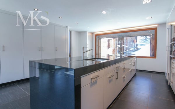 Exklusive Duplex-Luxuswohnung im umgebauten Stall im Herzen von Geschinen 8