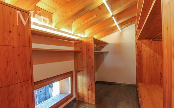 Exklusive Duplex-Luxuswohnung im umgebauten Stall im Herzen von Geschinen 14