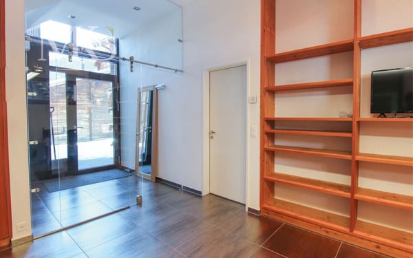 Exklusive Duplex-Luxuswohnung im umgebauten Stall im Herzen von Geschinen 19