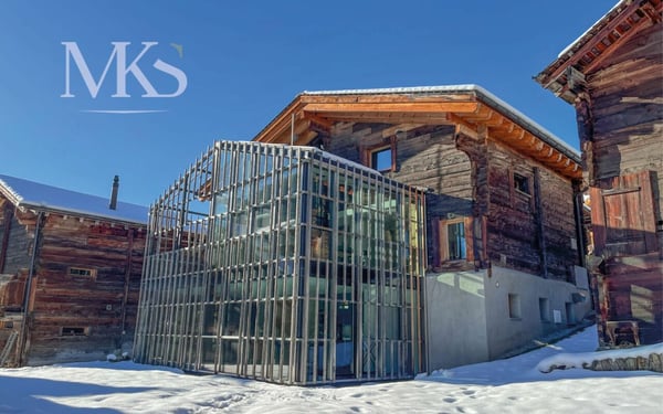 Exklusive Duplex-Luxuswohnung im umgebauten Stall im Herzen von Geschinen 1