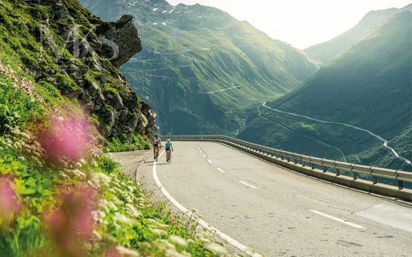 Exklusive Duplex-Luxuswohnung im umgebauten Stall im Herzen von Geschinen 29