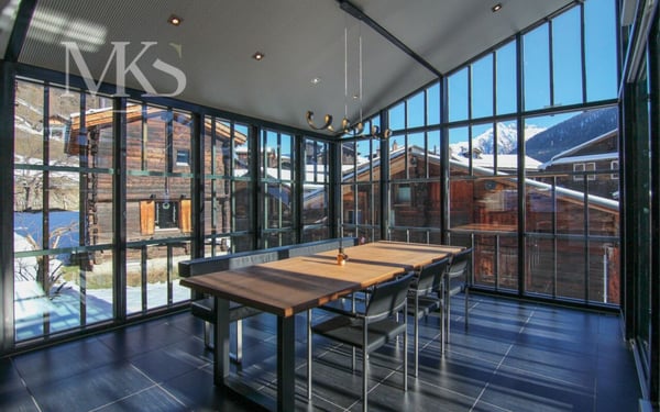 Exklusive Duplex-Luxuswohnung im umgebauten Stall im Herzen von Geschinen 9