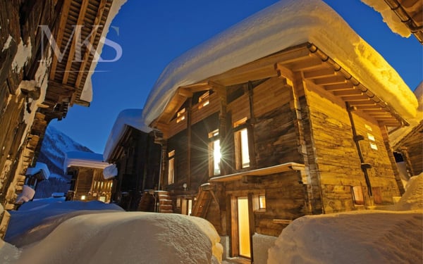 Schöne 1.5-Zimmer-Duplexwohnung: Alpenchic in Geschinen 1