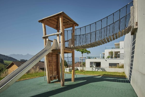 THE VIEW - LUFTIGE TERRASSENWOHNUNG MIT BERGPANORAMA 12