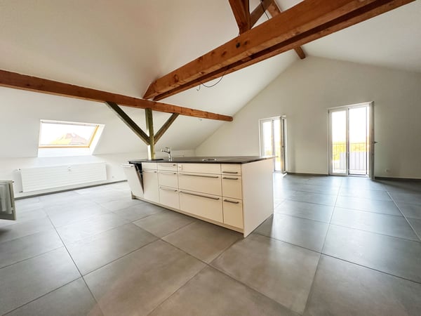 Wunderschöne, 111m2 grosse und gemütliche Dachwohnung mit Balkon 2