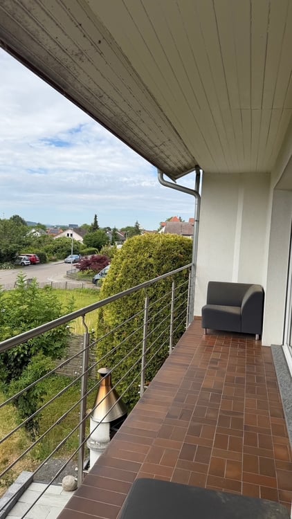 Wunderschönes Haus mit Garten und Garage 3