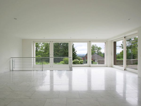 Elegante und grosszügige 6.5 Maisonette Wohnung mit Aussicht auf Basel 2