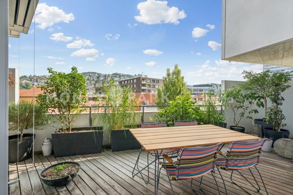 Exklusive 1.5-Zimmer-Wohnung mit zwei grossen Terrassen und viel Privatsphäre 7