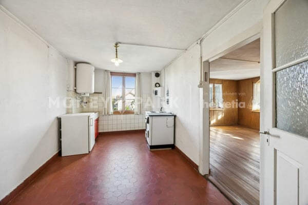 Historischer 1.5-Zimmer-Bauernhof mit grossem Umschwung und viel Potenzial 5