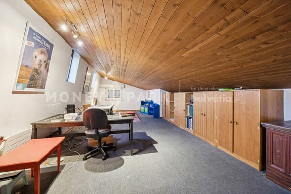 Einfamilienhaus mit grossem Garten an Traumlage 11