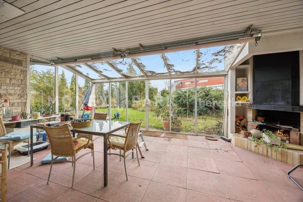 Einfamilienhaus mit grossem Garten an Traumlage 5