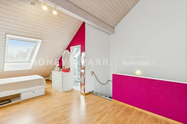 Komfortables 1.5-Zimmer-Reiheneckhaus 9