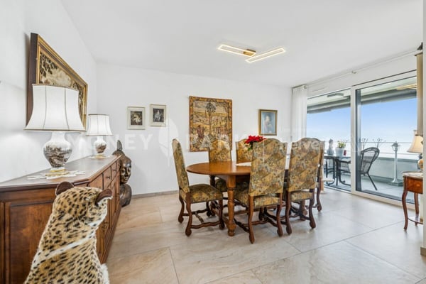 Appartement de 1.5 avec vue panoramique sur le lac et les montagnes 6