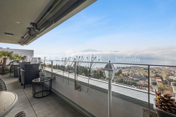 Appartement de 1.5 avec vue panoramique sur le lac et les montagnes 2