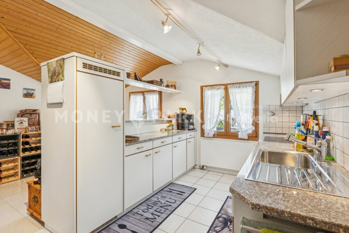 Immobilie in Alosen - 2.5-Zimmer-Dachwohnung mit Weitblick - Bild 2