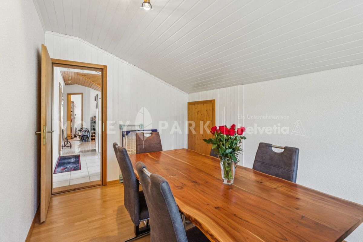 Immobilie in Alosen - 2.5-Zimmer-Dachwohnung mit Weitblick - Bild 4