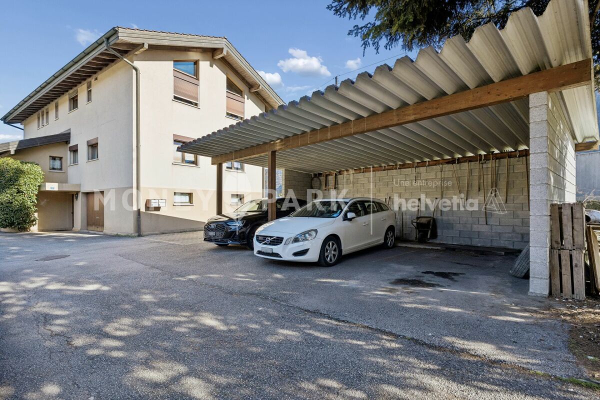 Villa de 2 appartements à Saint-Léonard
