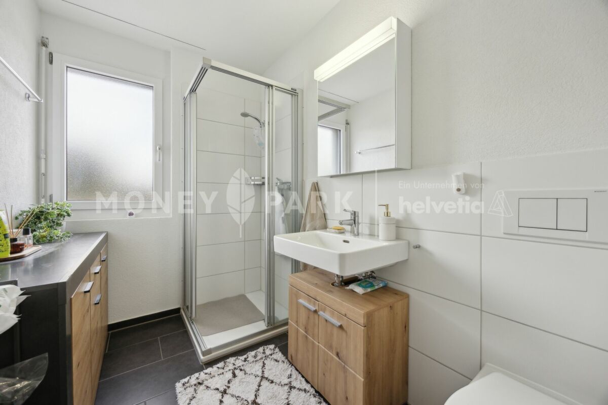 Moderne 4.5-Zimmer-Gartenwohnung ideal für Familien und Paare