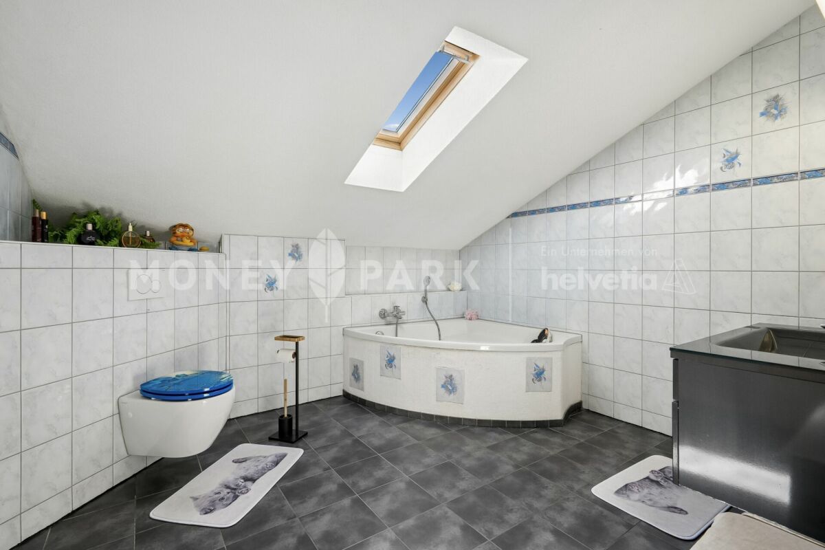 Casa unifamiliare unica di 7,5 locali con qualità di vita e grande terreno