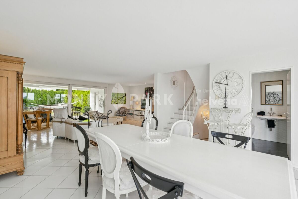 Vivere con vista - Casa di 5,5 locali ben curata su Pfannenstiel