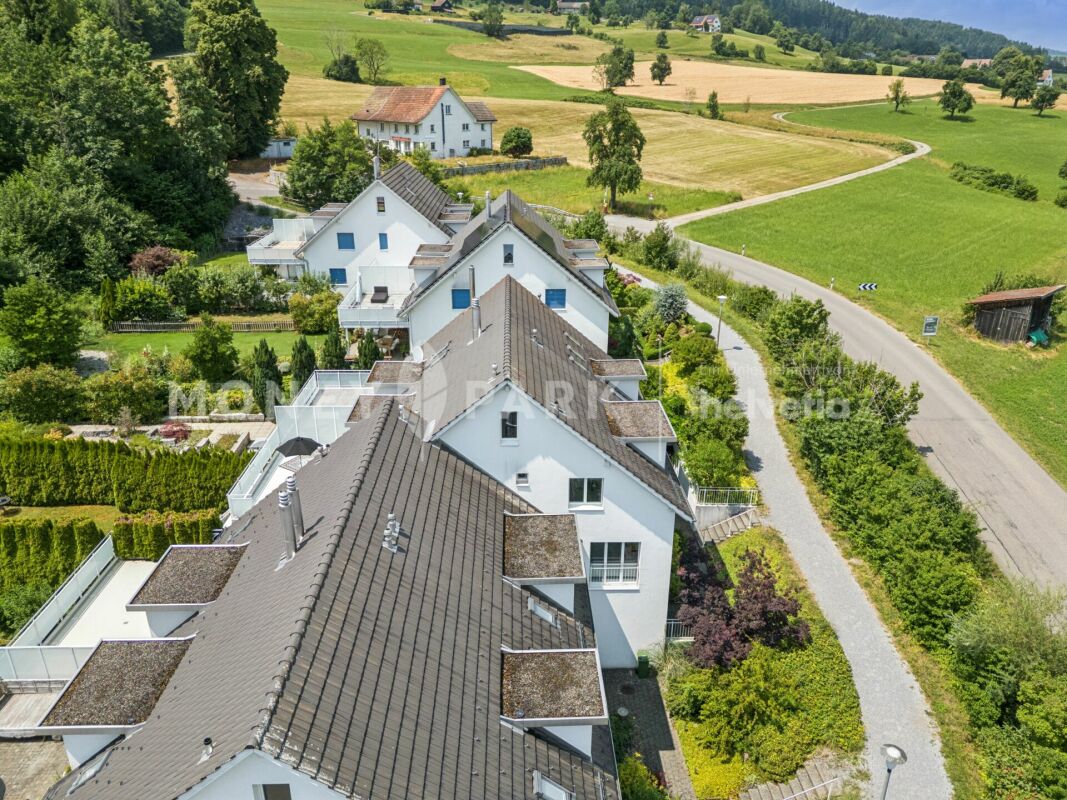 Vivere con vista - Casa di 5,5 locali ben curata su Pfannenstiel