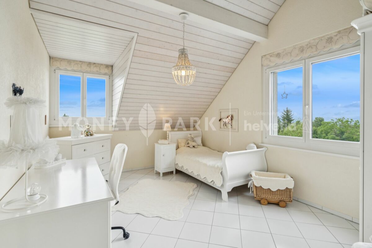 Vivere con vista - Casa di 5,5 locali ben curata su Pfannenstiel