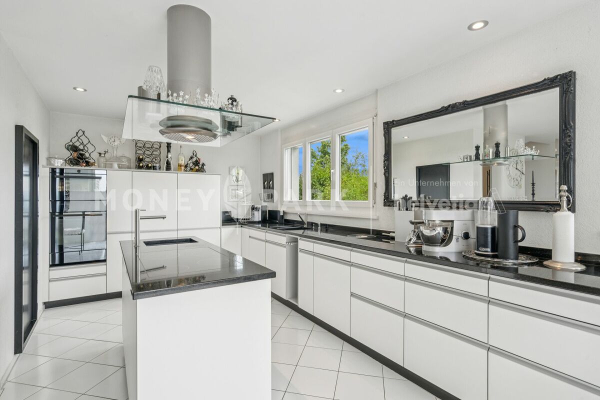 Vivere con vista - Casa di 5,5 locali ben curata su Pfannenstiel