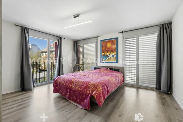 Grand appartement lumineux de 8.5-pièces 7