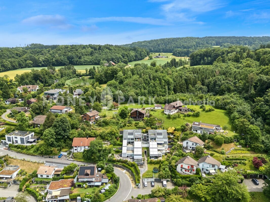 Appartamento a terrazza di 4,5 locali con vista panoramica eccezionale e serra