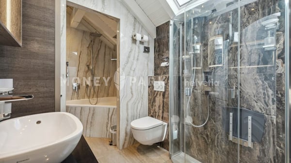 Duplex élégant et proche de la nature à Lignières 15
