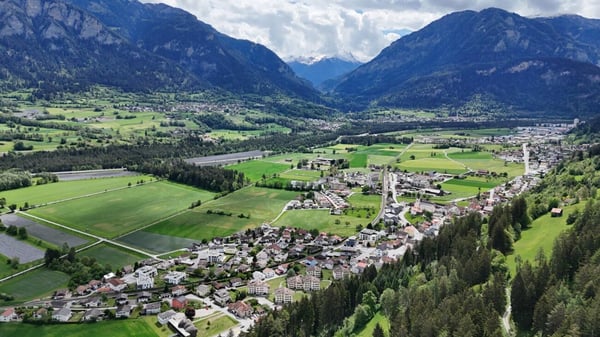 Entwicklungsgrundstück an guter Lage     mit bestehendem Einfamilienhaus 8