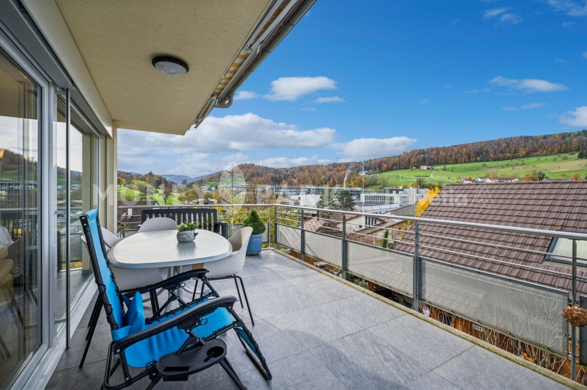Wohlfühloase über den Dächern von Bubendorf - Ruhe, Aussicht und Privatsphäre