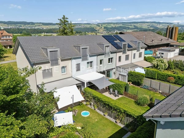 6.5 Zimmer-Reihenmittelhaus an familienfreundlicher Lage 1