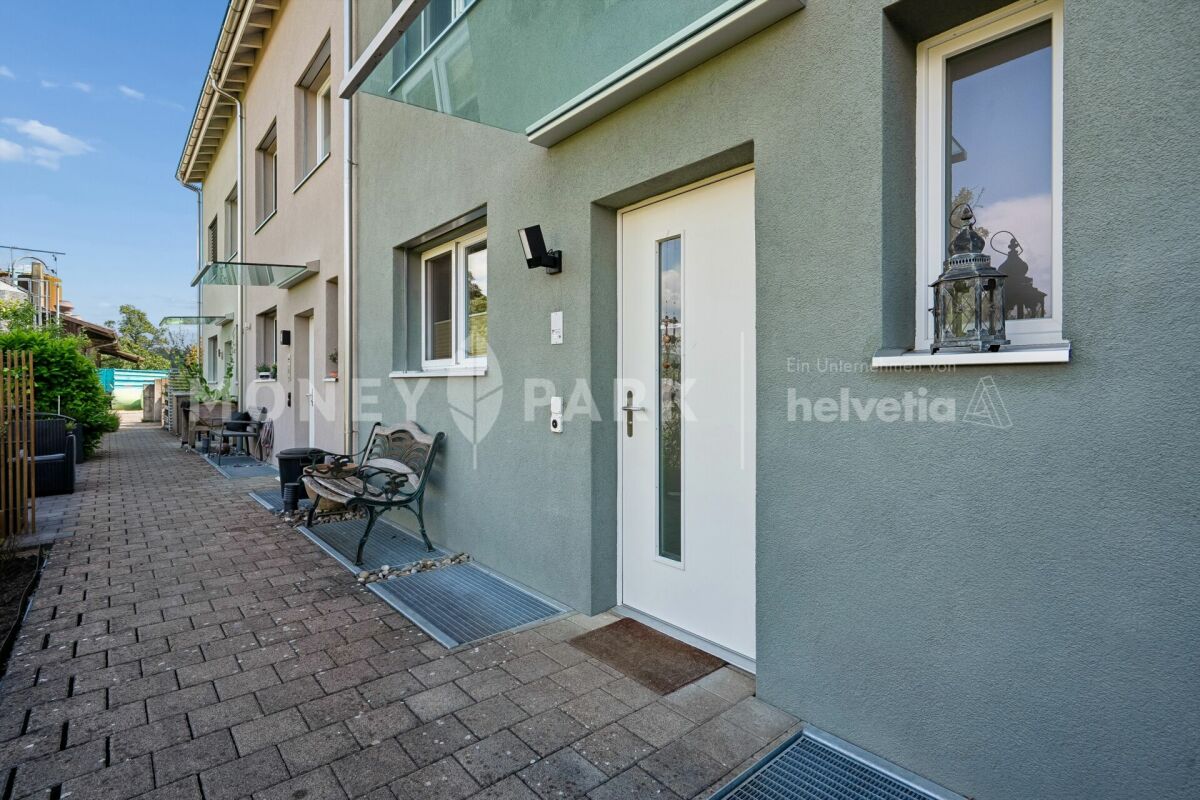 Immobilie in Tägerig - 9.5 Zimmer-Reihenmittelhaus an familienfreundlicher Lage - Bild 1