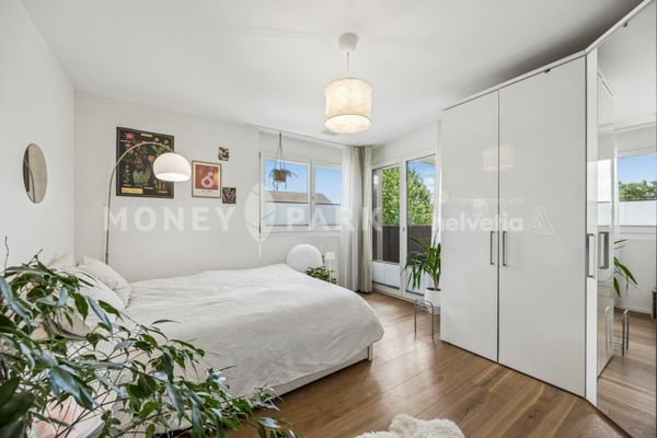 Exklusive 4.5-Zimmer-Wohnung mit Grosszügigkeit und Komfort 7