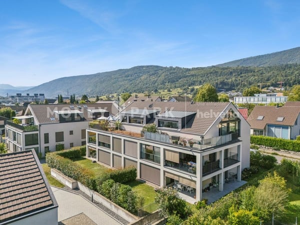 Stilvolle und moderne Attikawohnung in Lengnau / Bel appartement moderne en attique à Lengnau 2