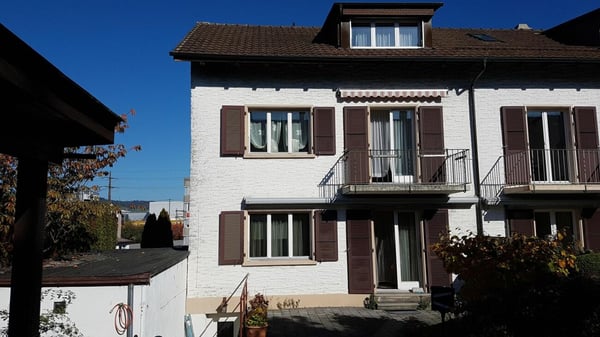Gepflegtes 6-Zimmer-Reiheneckhaus mit Garage an attraktiver Lage 1