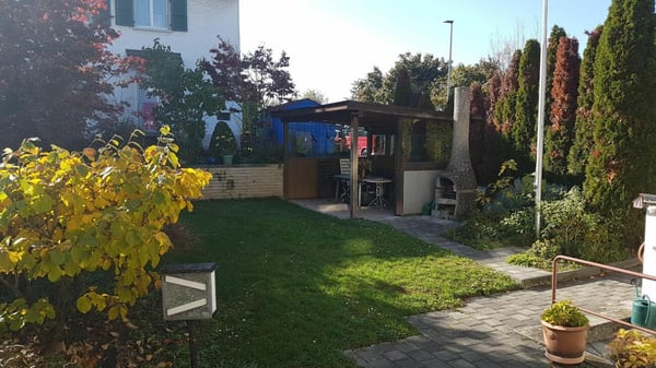 Gepflegtes 6-Zimmer-Reiheneckhaus mit Garage an attraktiver Lage 2
