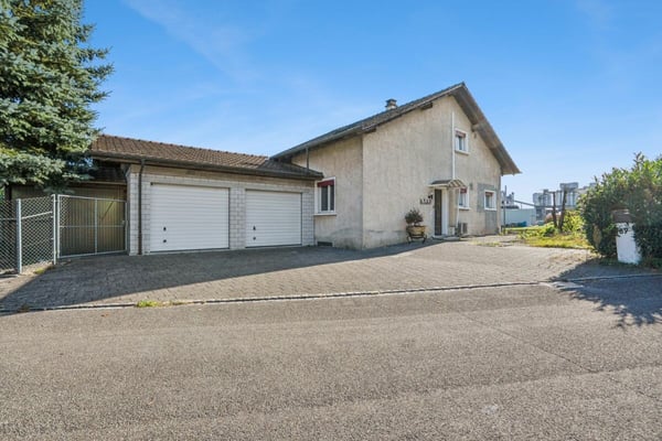 Einfamilienhaus mit grosszügigem Grundstück & vielseitigen Nutzungsmöglichkeiten 30