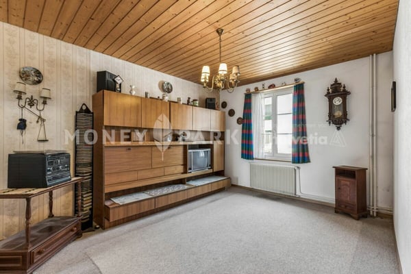 6-Zimmer-Doppelhaushälfte mit viel Potenzial 5