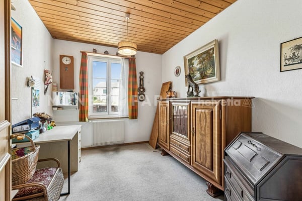 6-Zimmer-Doppelhaushälfte mit viel Potenzial 6