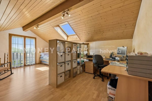 Spacieuse maison familiale avec grand jardin et volumes généreux 7