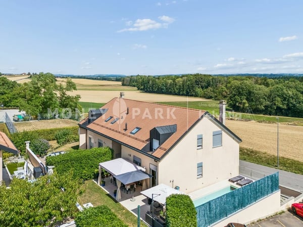 Villa familiale avec piscine à Boussens 14