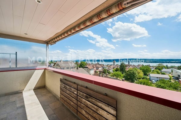 Appartement de 4.5 pièces avec balcon et vue sur le lac 10