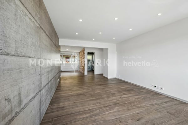 Appartement de 4.5 pièces avec balcon et vue sur le lac 8