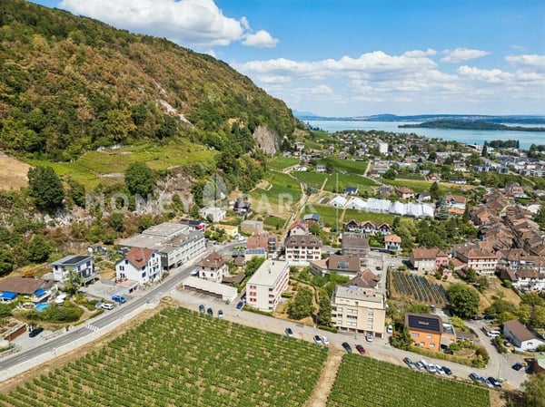 Appartement de 4.5 pièces avec balcon et vue sur le lac 11