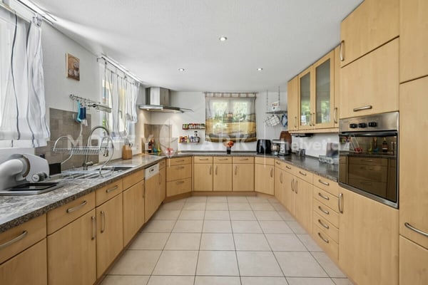 Reserviert: Bauland mit hochwertiger Bestandsliegenschaft. Eine seltene Gelegenheit. 8